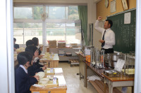 ④